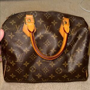 Louis Vuitton Monogram Speedy 30